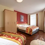 Hotel De La Paix
